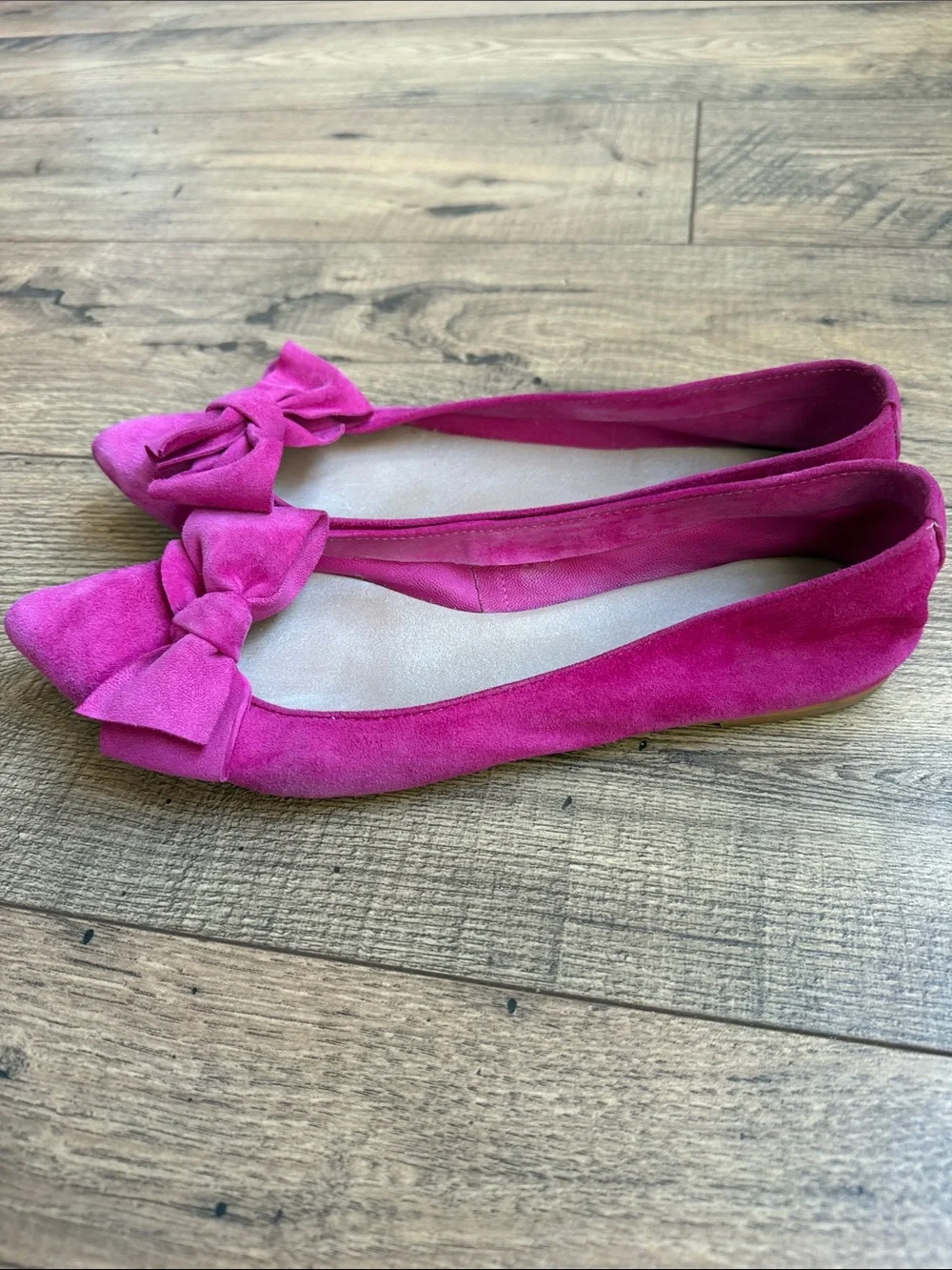 Mercanti Fiorentini Hot Pink pointed Suede Bow Ballet Flat Size 10 Fits Like 9.5